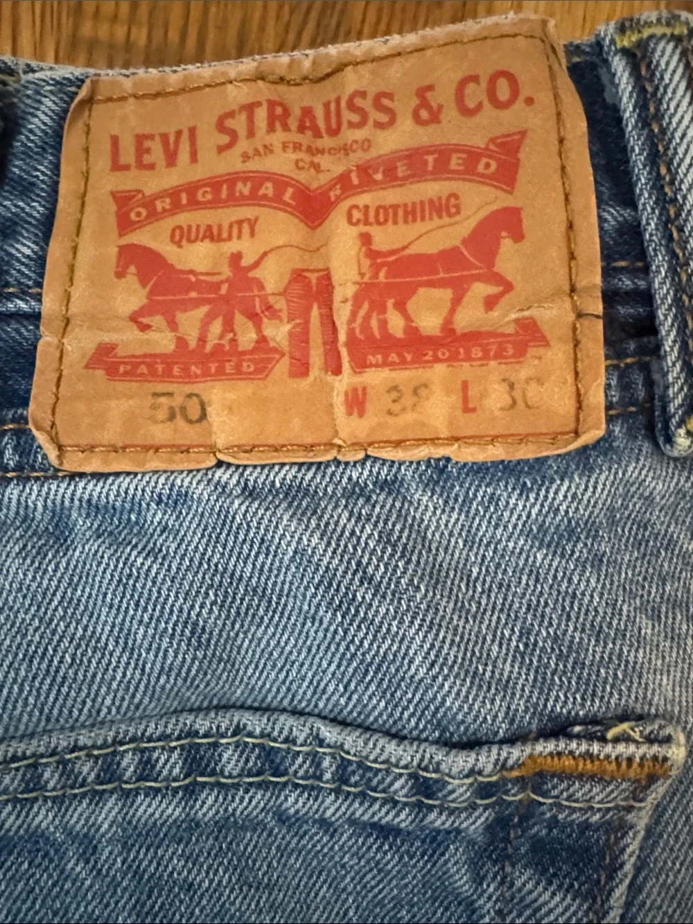 Levis relaxed fit